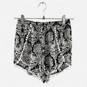 Spicy Girl Black And White Paisley Pom Pom Drawstring Shorts Flowy Women’s Small